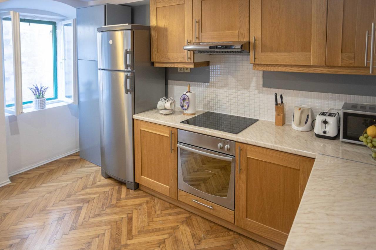 Daloro Suite Спліт Екстер'єр фото